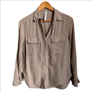 ARITZIA BABATON Tan Minimalist Long Sleeves Button Down Shirt Size Extra-Small